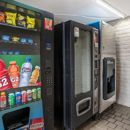 Econo Lodge Richmond-North Chesterfield Bagian luar foto