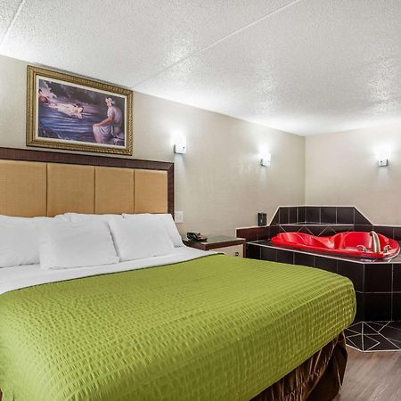 Econo Lodge Richmond-North Chesterfield Bagian luar foto