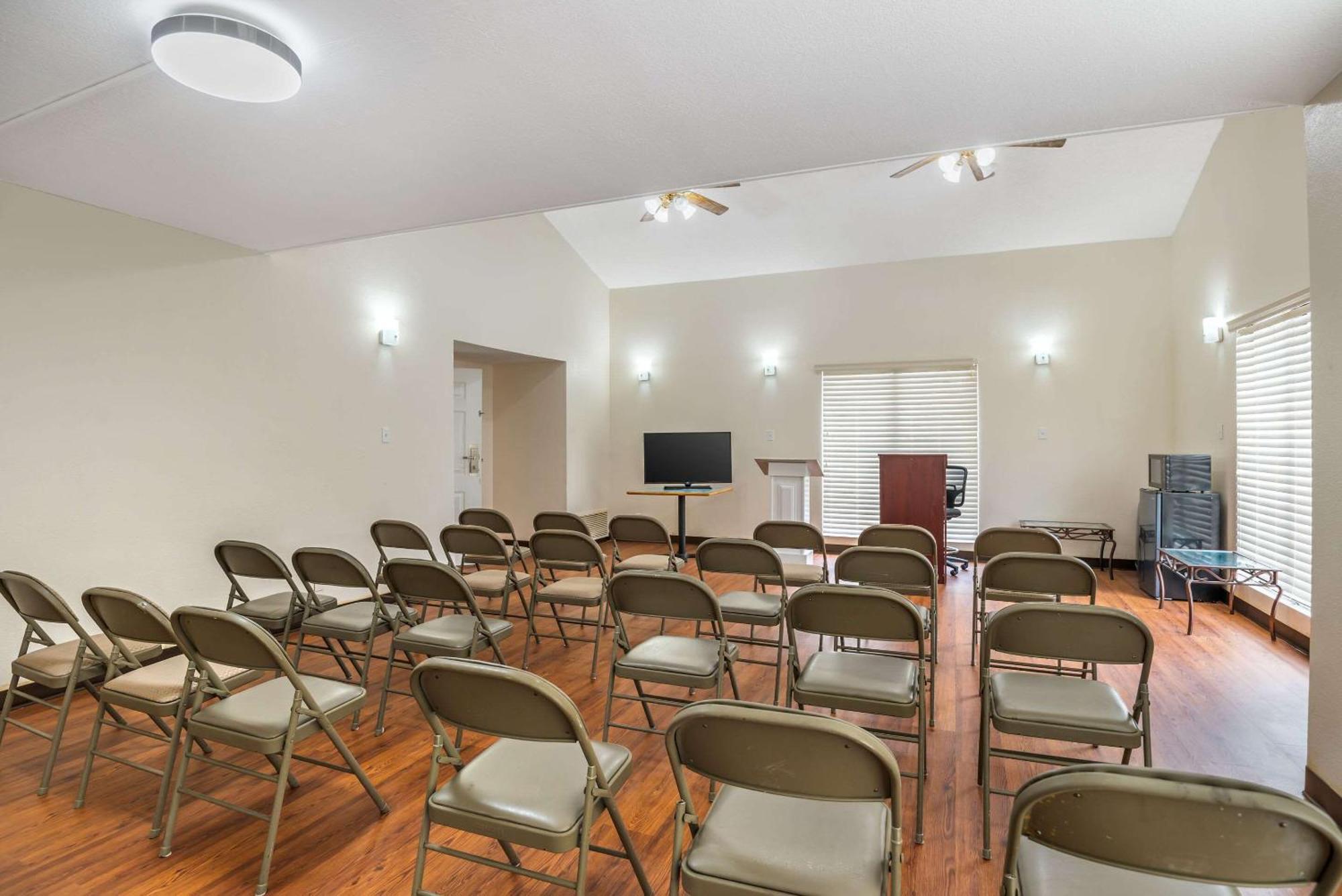 Econo Lodge Richmond-North Chesterfield Bagian luar foto