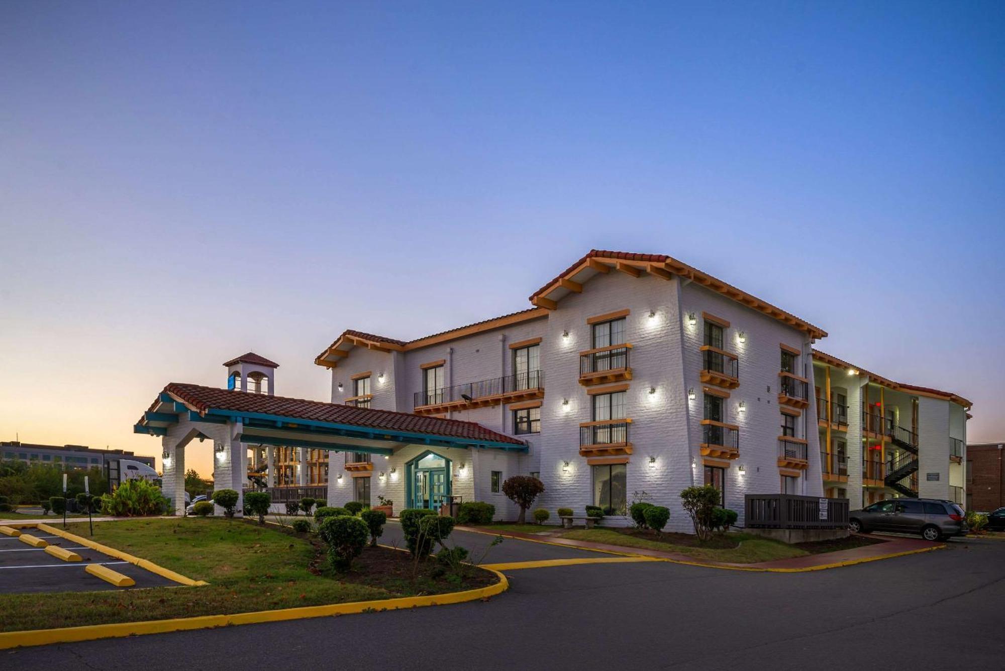 Econo Lodge Richmond-North Chesterfield Bagian luar foto
