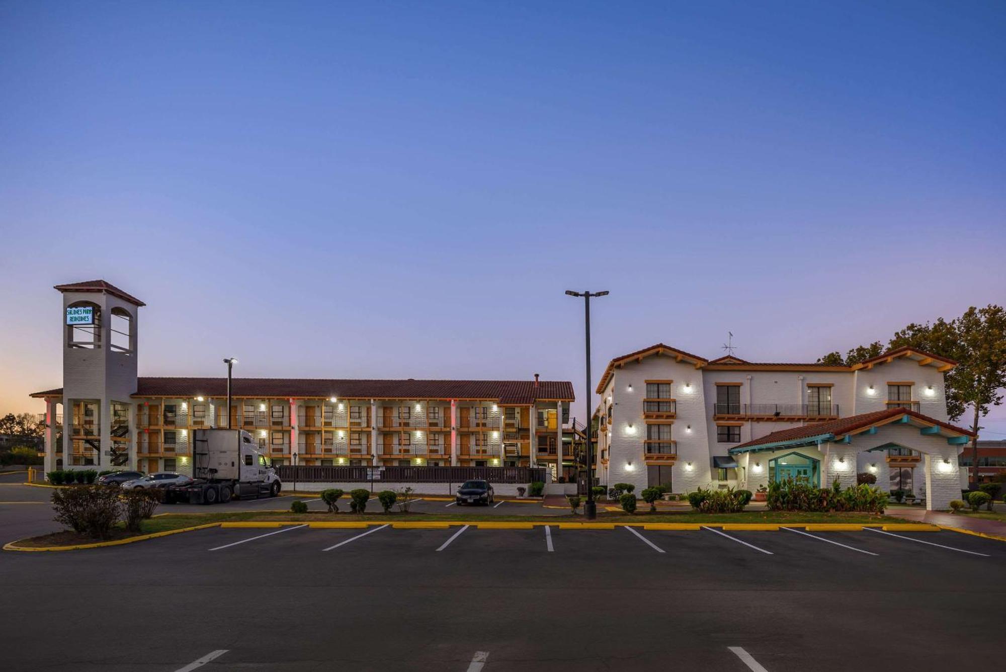 Econo Lodge Richmond-North Chesterfield Bagian luar foto
