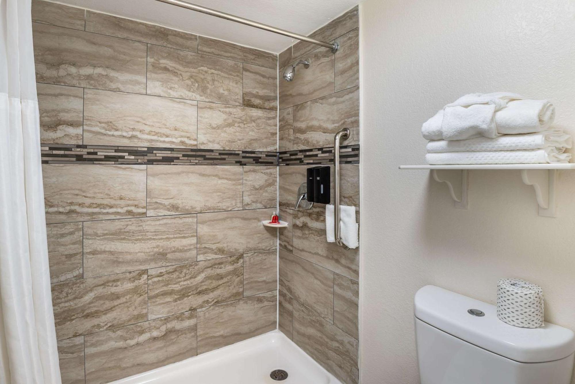 Econo Lodge Richmond-North Chesterfield Bagian luar foto