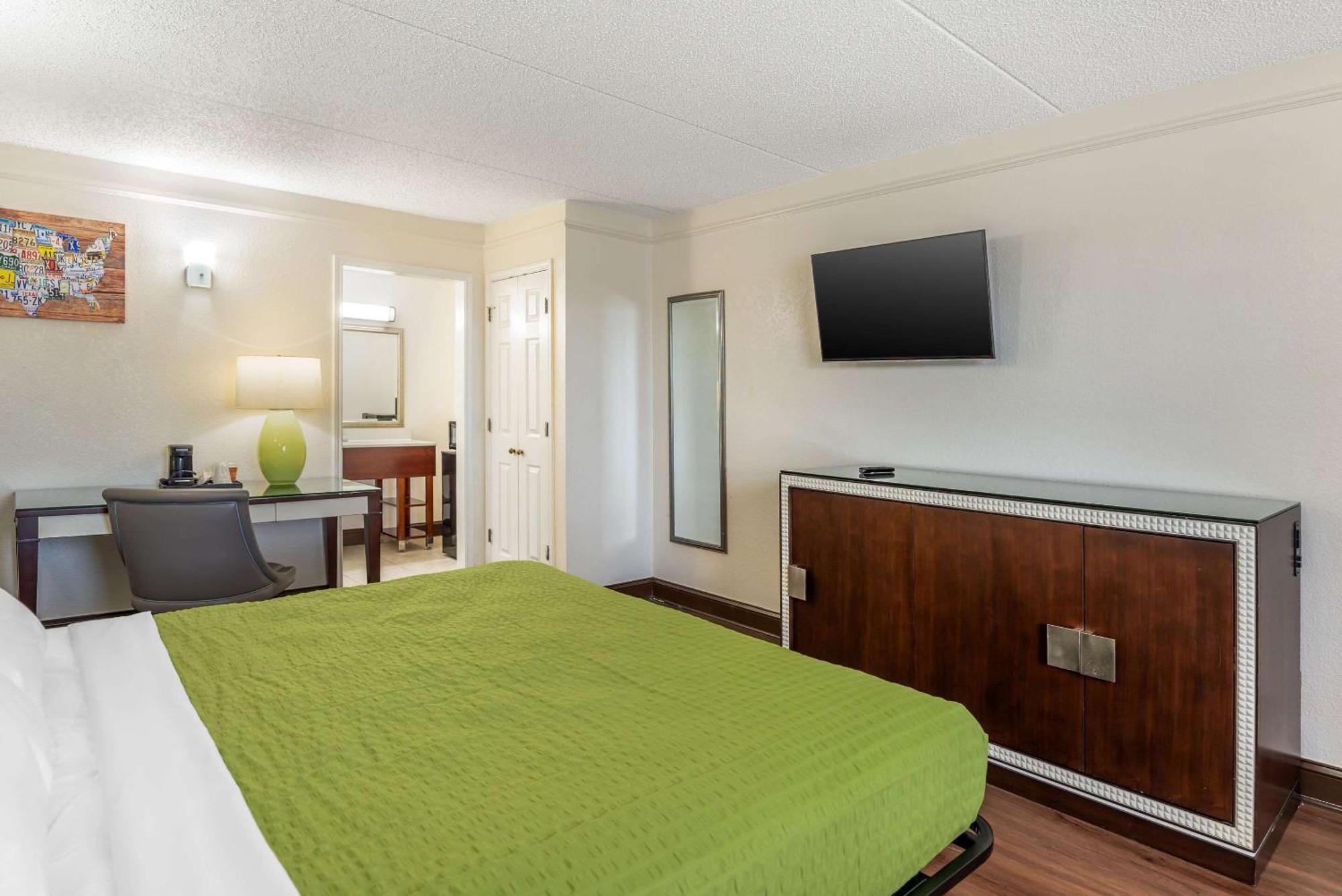 Econo Lodge Richmond-North Chesterfield Bagian luar foto