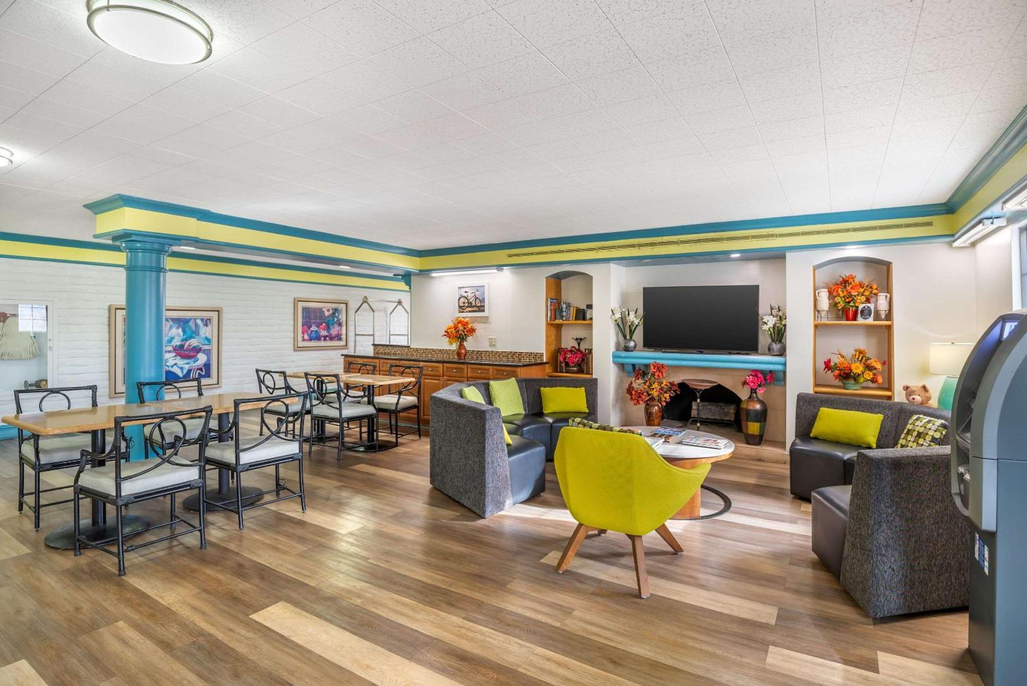 Econo Lodge Richmond-North Chesterfield Bagian luar foto